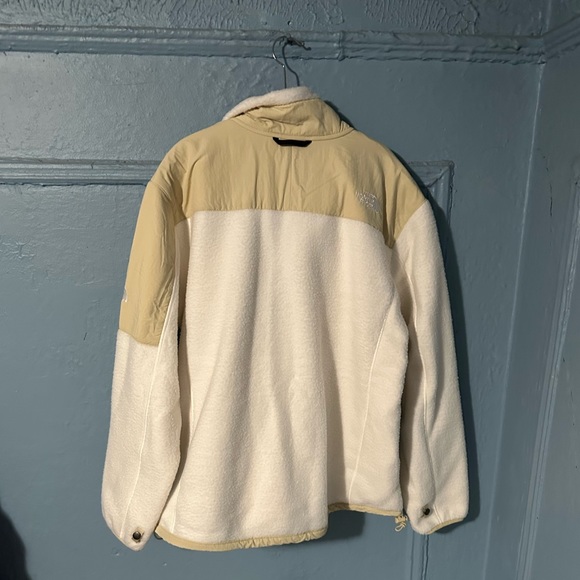 The North Face 94 High-Pile Denali Jacket - Picture 7 of 10